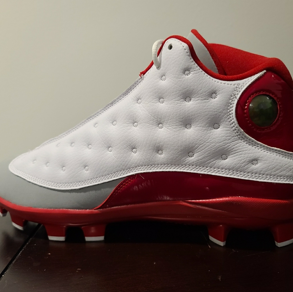 JORDAN FOOTBALL CLEATS
